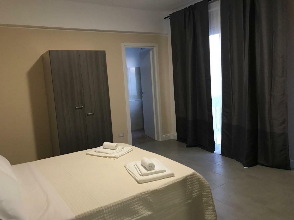 Borgo Palombaio Bed & Breakfast Katanya Dış mekan fotoğraf